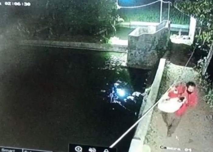 Viral! Maling Domba di Ciamis Bersenjata Api dan Berbaju Loreng Terekam CCTV