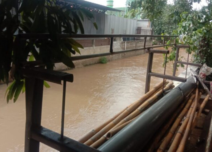 Banjir di Bekasi Makan Korban, Satu Anak Hanyut Saat Berenang di Kali Cakung