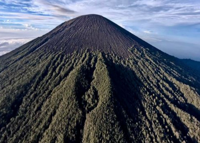 Gunung Semeru Kembali Meletus, Semburkan Abu 1 Kilometer ke Udara