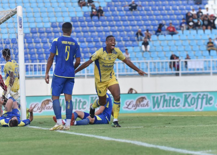 Kickoff Persib vs Arema Dimajukan ke Sore Hari, Ini Alasan Penyesuaiannya