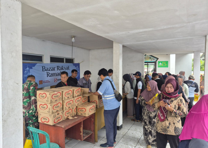 Bantu Warga Karawang Saat Ramadan, Pindo Deli Kembali Lanjutkan Bazar Minyak Murah