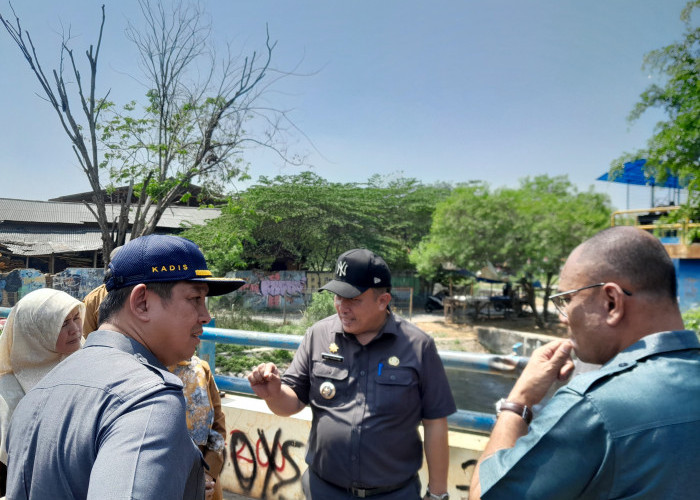 Kali Cilemahabang Berwana Hitam Pekat dan Berbau, Pemkab Bekasi Bakal Terapkan Penggunaan Eco Enzyme