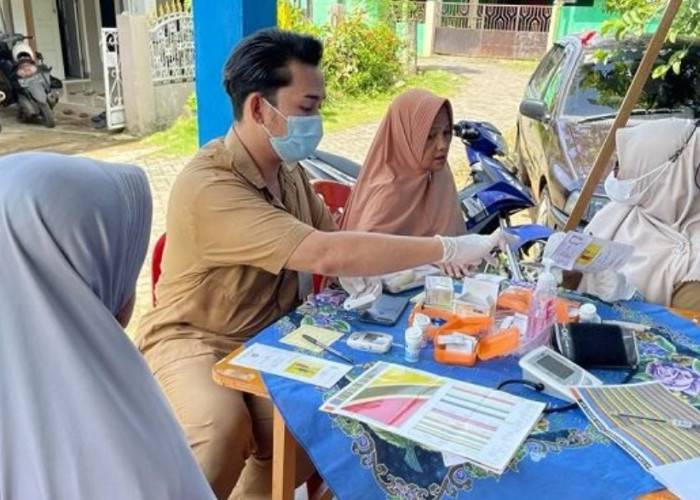 Dinas Kesehatan Bekasi Siagakan Layanan Medis 24 Jam untuk Korban Banjir