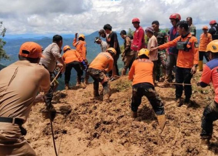 Korban Longsor di Desa Bonglo Kabupaten Luwu Jadi 23 Orang