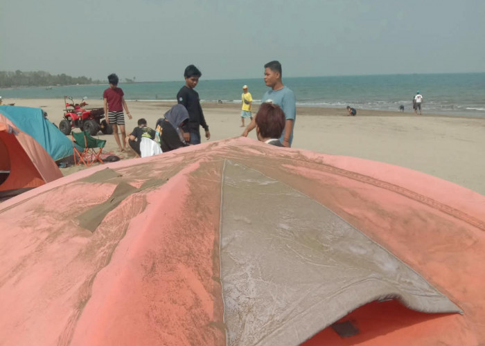 Erupsi Gunung Anak Krakatau Bikin Empat Bandara Ditutup Sementara, Ini Daerah Terdampak