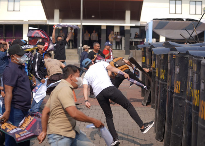 Polres Metro Bekasi Simulasi Hadapi Kerawanan Pilkades Serentak 2026 di 154 Desa