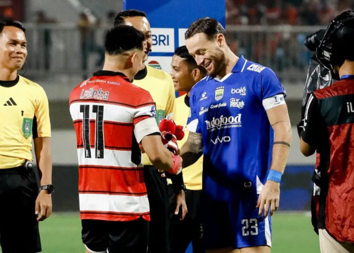 Babak Pertama Persib Bandung vs Madura United Berakhir Imbang 0-0, Kedua Tim Saling Jual Beli Serangan