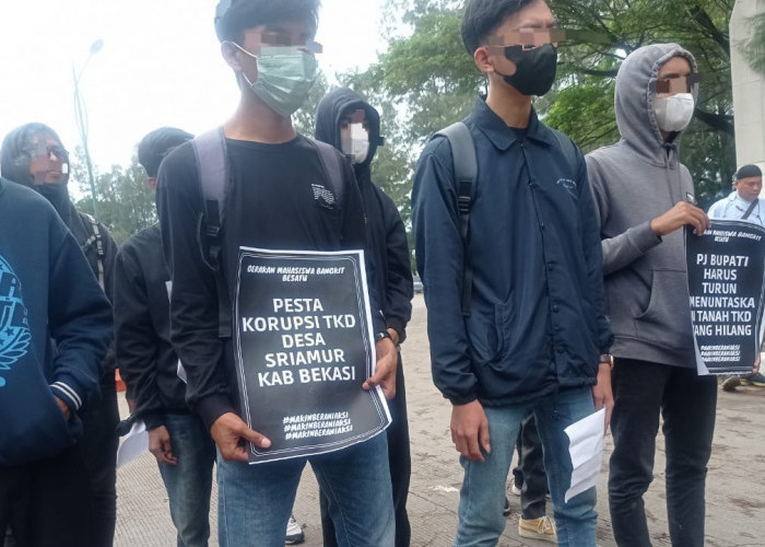 Puluhan Mahasiswa Gelar Aksi Pertanyakan Kejelasan Tanah Desa di Sriamur Bekasi