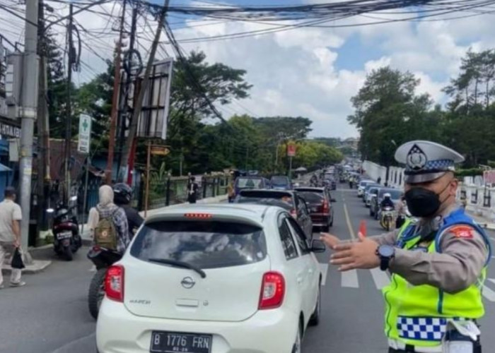 Polres Cianjur Siagakan 60 Personel di Jalur Puncak Antisipasi Lonjakan Kendaraan