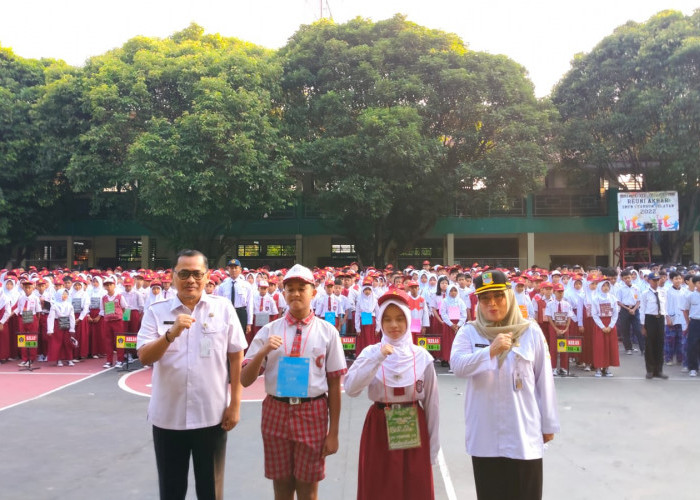 MPLS Hadirkan Pengalaman Belajar Ramah Anak, Kadisdik Bekasi Iman Ingatkan Tidak Ada Lagi Perpeloncoan