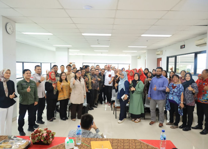 Plt Wali Kota Bekasi: Guru Pahlawan Bagi Generasi Bangsa