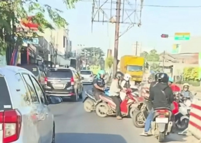 Video Pengendara Lawan Arah di Cikarang Selatan Viral, Picu Kekhawatiran Warga