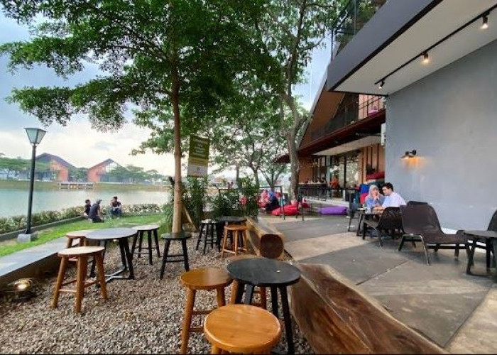 4 Rekomendasi Cafe Dekat Danau Summercon Bekasi, Cocok Buat Nongkrong Bareng Temen atau Pasanganmu