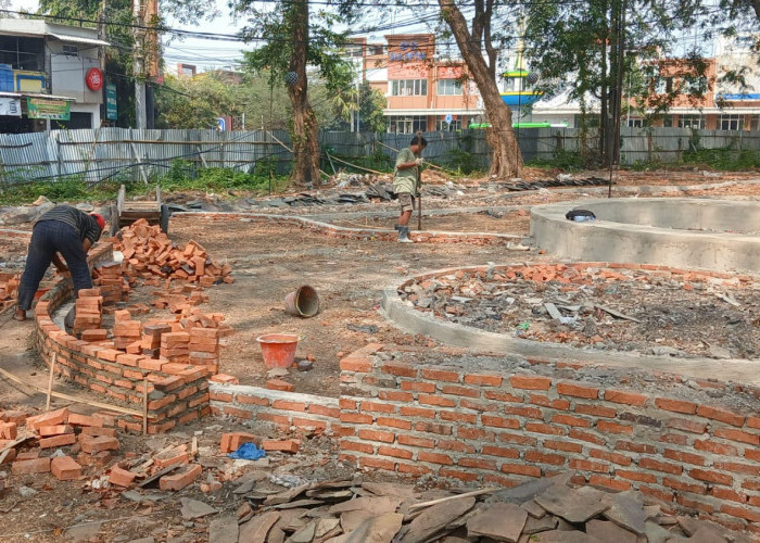 DLH Karawang Percepat Penataan Taman Ade Irma, Progres Pembangunan Capai 30 Persen