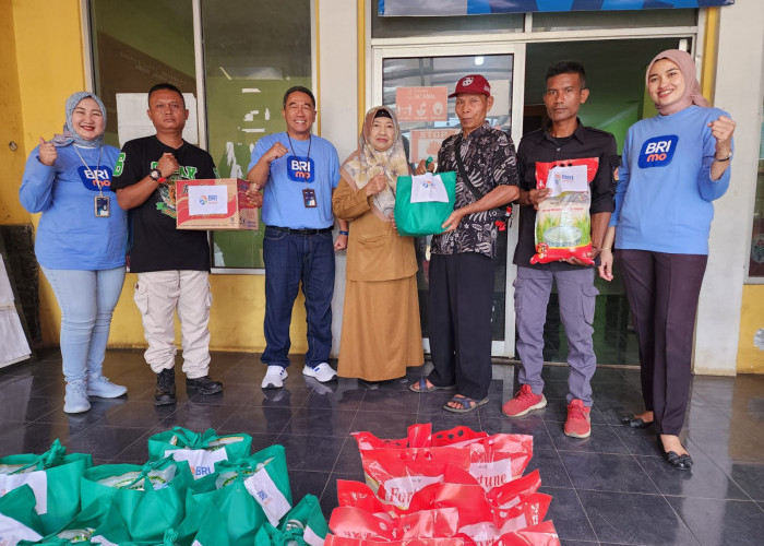 BRI Salurkan Bantuan Sembako Untuk Korban Bencana Puting Beliung di Sukabumi