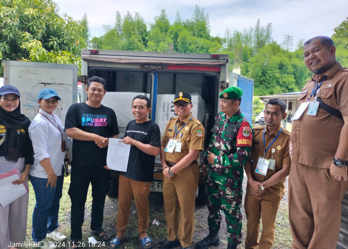 Kecamatan Ciksel Lakukan Monitoring Pilkada Serentak, Ketiga Calon Bupati Nyoblos di Cikarang Selatan