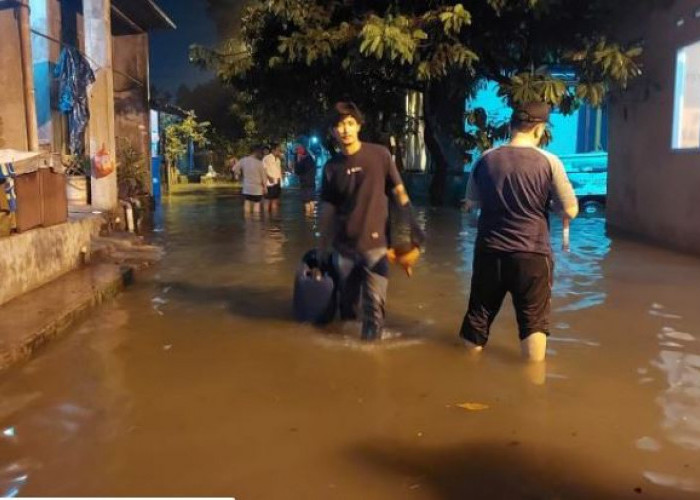 Ditinggal Mudik, Puluhan Rumah Warga di Bekasi Terendam Banjir