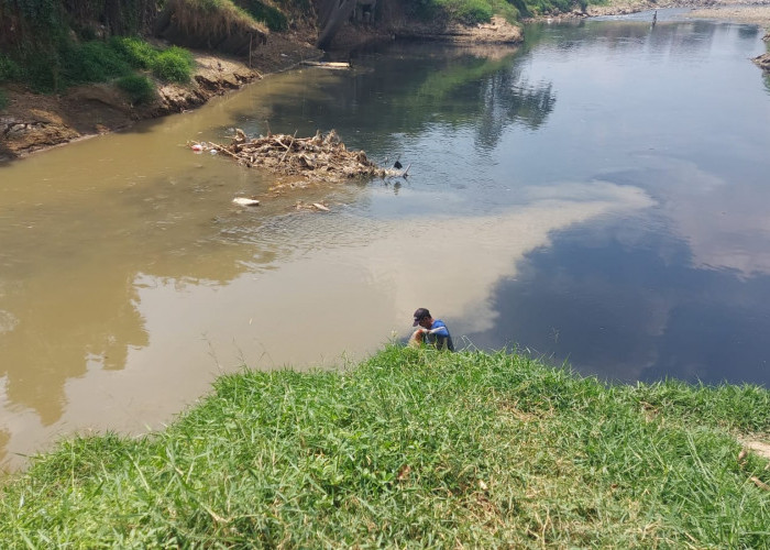 Kadis LH Diminta Jangan Asal Ngomong Penyebab Limbah Kali Bekasi, Harus Disertai Data