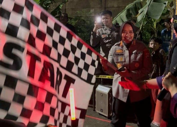 Meski Sempat Hujan Night Run Cikarang Presisi Tetap Berlangsung 