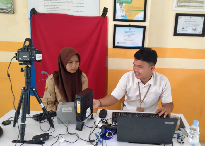 Gandeng Disdukcapil, SMAN 1 Majalaya Permudah Siswa Miliki KTP Elektronik