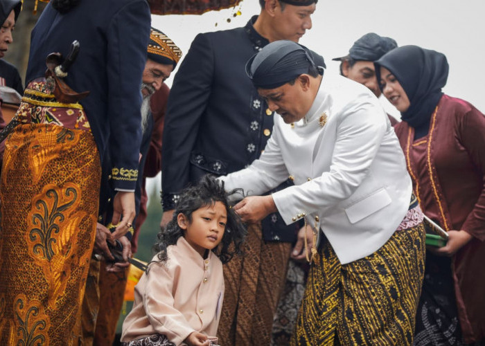 Kala Tradisi Cukur Rambut Gimbal Jadi Daya Pikat Pengunjung Dieng Culture Festival