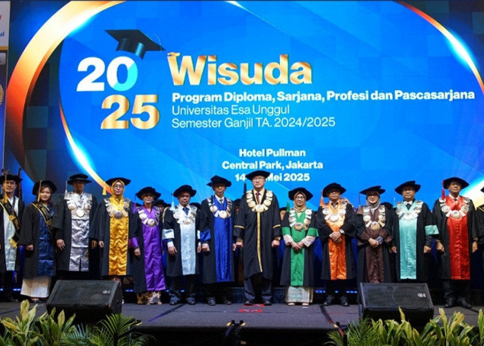Universitas Esa Unggul Gelar Wisuda Semester Ganjil Tahun Akademik 2024/2025, Kukuhkan 1.194 Lulusan