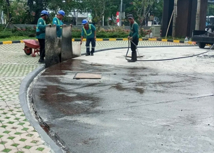 Perbaikan Jalan Lingkungan di Tambun Utara Mulai Dihotmix