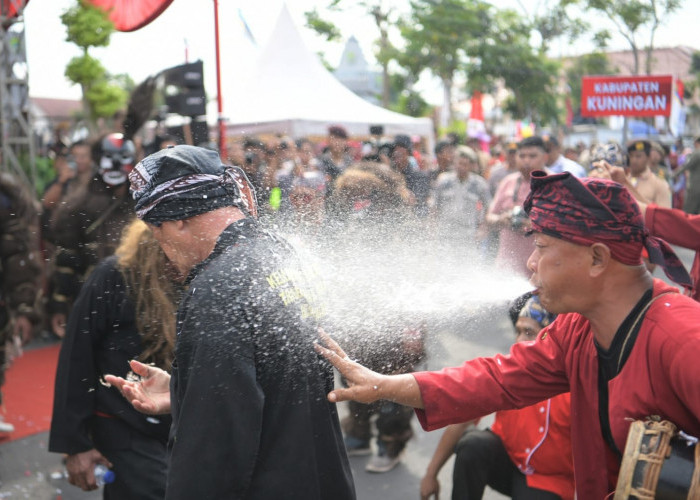 Kirab Budaya dan Karnaval Pembangunan Hari Jadi ke-533 Kabupaten Majalengka