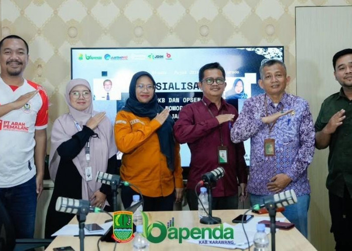 Bapenda Karawang Sosialisasikan Opsen PKB dan Opsen BBNKB Lewat Radio Strurada dan JDIH