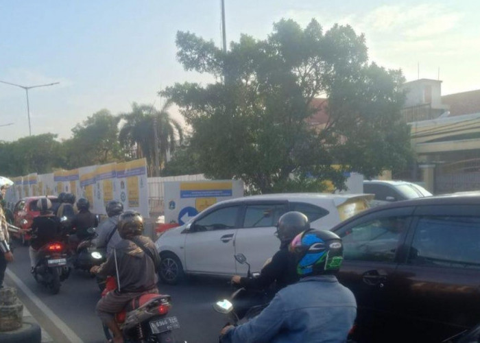 Penutupan Jembatan Kalimalang Picu Keluhan Pengguna Jalan