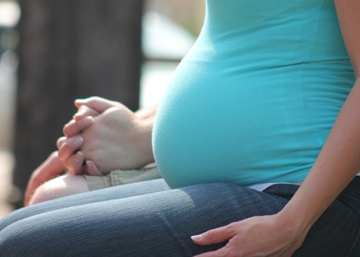 Ibu hamil Simak! Tips Menjaga Kesehatan Mental Selama Kehamilan