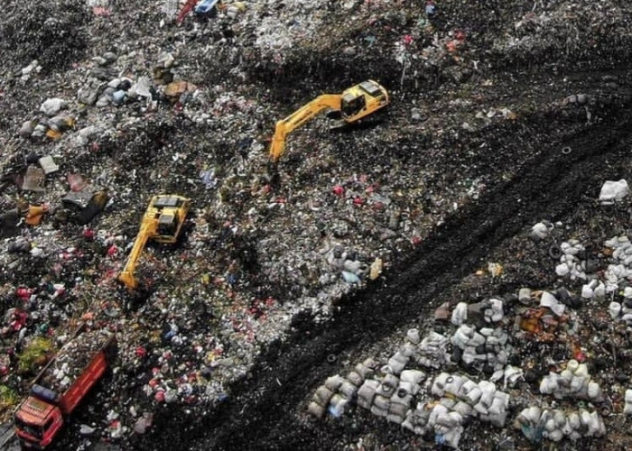 Tragedi Longsor Sampah Bantar Gebang Disorot DPR, Sistem Pengelolaan Sampah Diminta Dibenahi