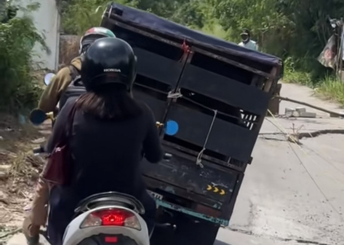 Lagi-lagi Ambles, Jalan Kali CBL Cibitung Kertamukti Bikin Pengendara Deg-degan