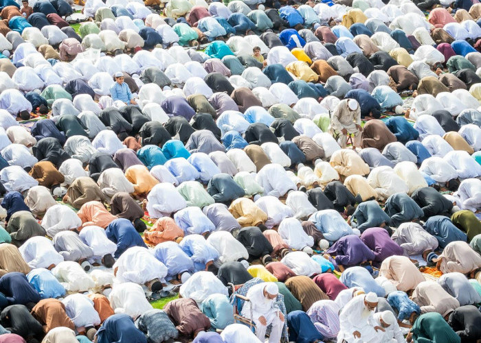 Mengulas Sejarah Sholat Tarawih, Amalan Ramadhan yang Istilahnya Muncul Belakangan