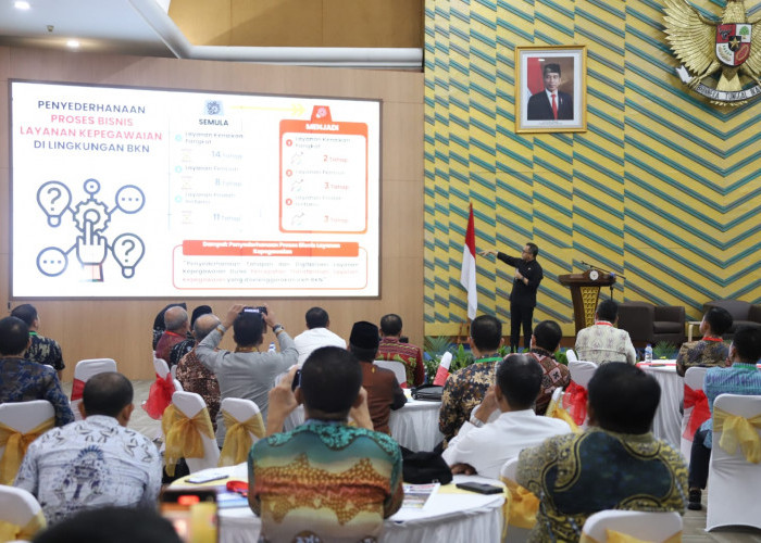 Menteri Anas Minta Asosiasi Pemkab Ciptakan Strategi Terbaik untuk Pengadaan Guru