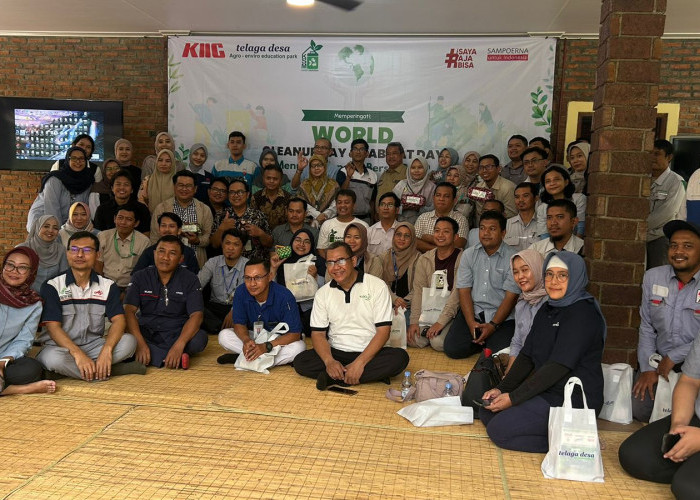 Sinergi DLH Karawang dan Kawasan Industri Wujudkan Lingkungan Bersih Lewat Program Jumat Bersih