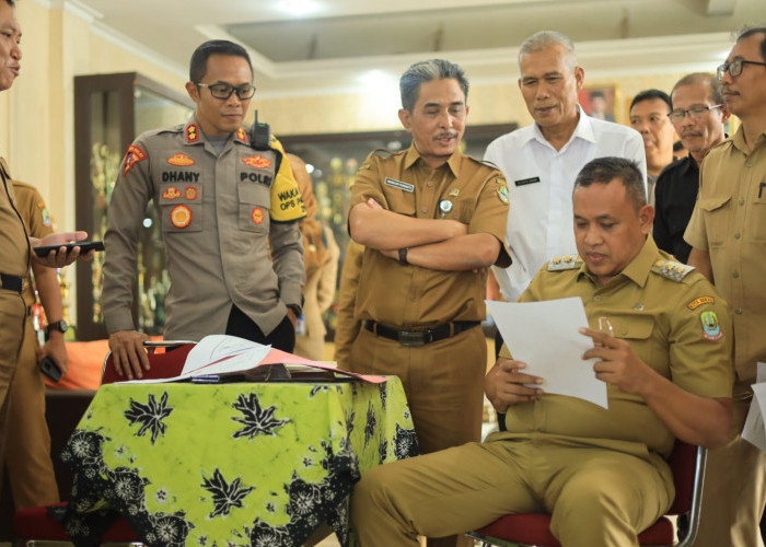 Tak Temukan Kecurangan PPDB Online di SMAN 1 Kota Bekasi, Tri Adhianto: Warga Jangan Terprovokasi Isu Hoaks 