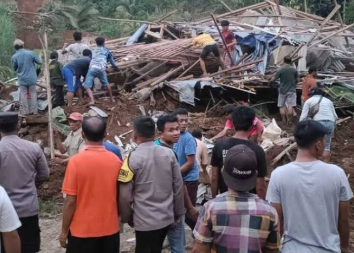 Tertimbun Tanah Longsor di Kabupaten Blitar, Satu Luka-luka, Dua Orang Meninggal Dunia