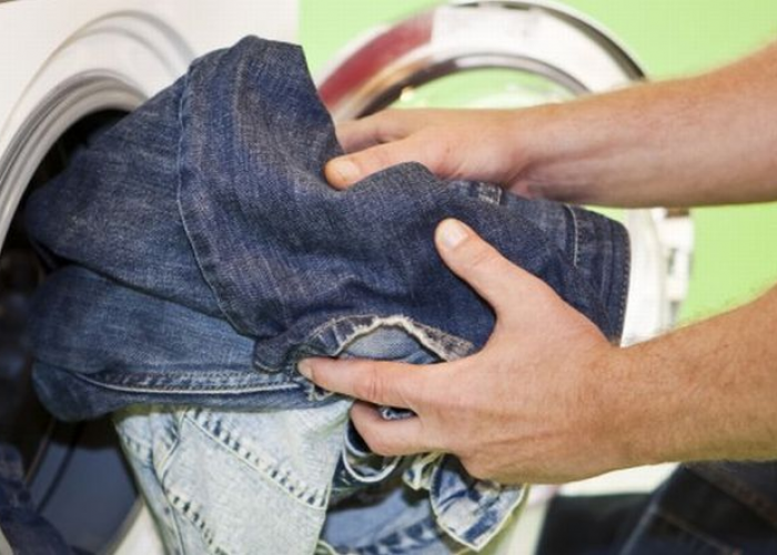 Pengguna Jeans Wajib Tahu, Ternyata Ini Alasan Mengapa Jeans Tidak Boleh Sering Dicuci