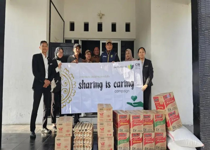 Brits Hotel Karawang Hadir Lebih Dekat: Menyalurkan Kepedulian untuk Warga Terdampak Banjir Desa Sukamakmur