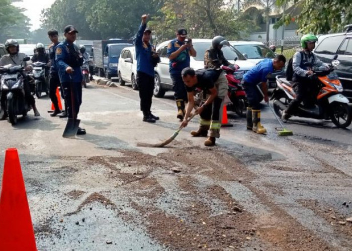 Jalan Soekarno Hata Kota Bandung Macet Hingga 3 Kilometer