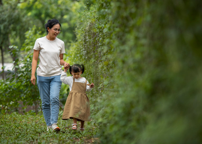 Dibuthkan Kesabaran Ekstra! Mengenal Peaceful Parenting, Pola Asuh Tanpa Membentak