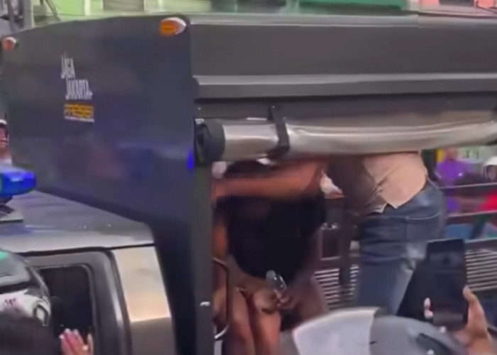 Aksi Pencurian Motor di Jababeka 1 Cikarang Sore Hari, Pelaku Kabur ke Arah Gang Yamaha Saat Dikejar Warga