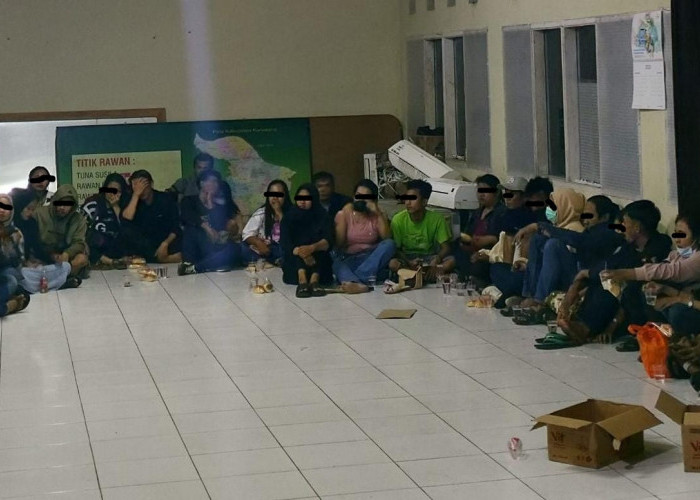 'Ngamar' di Bulan Ramadhan, Puluhan Pasangan Bukan Suami Istri Diamankan Satpol PP Karawang