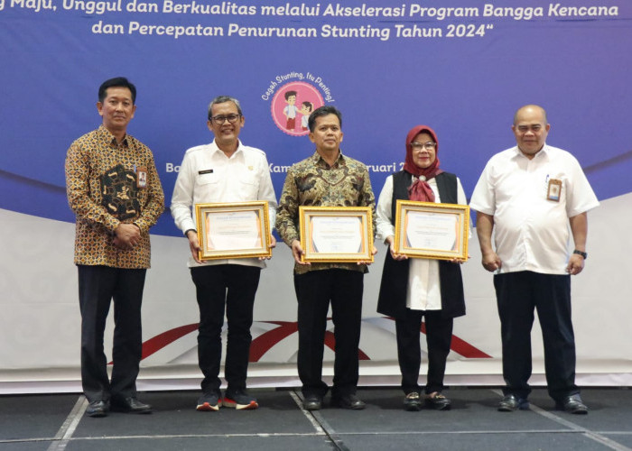 Pelayanan KB di Karawang Terbaik di Jawa Barat, DPPKB Kembali Sabet Penghargaan dari BKKBN