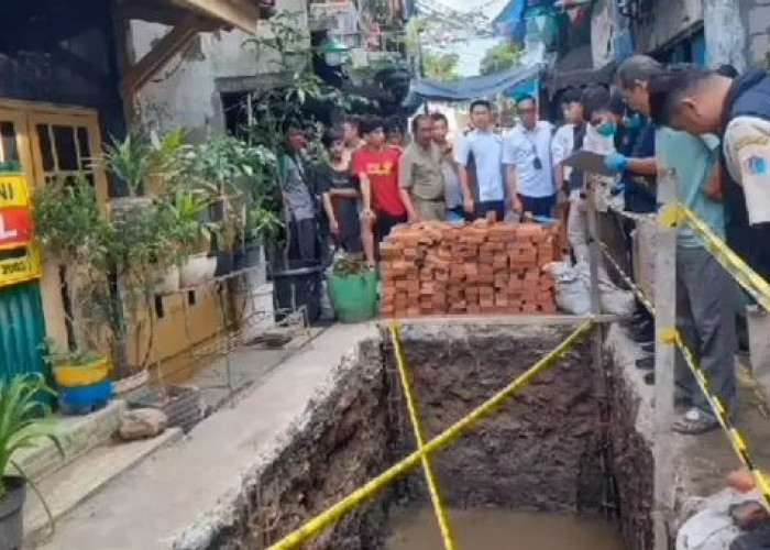 Geger! Kerangka Manusia dan Keramik Ditemukan di Lubang Galian Septic Tank di Kedalaman 1,7 Meter