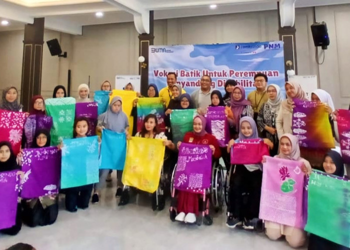 Program Pemberdayaan Masyarakat, PNM Dan JAMKRINDO Gelar Pelatihan Membatik bagi Disabilitas