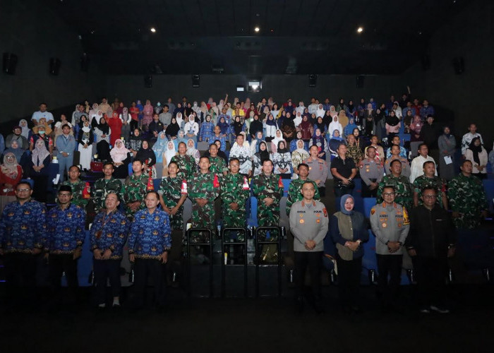 Lewat Film 'Jangan Buang Ibu', Kapolres Metro Bekasi Kota Ajak Keluarga Perkuat Karakter Pelajar