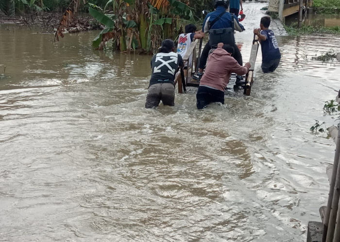 Begini Kata Pj Kades Tanjung Sari Soal 'Langganan Banjir' di Wilayahnya