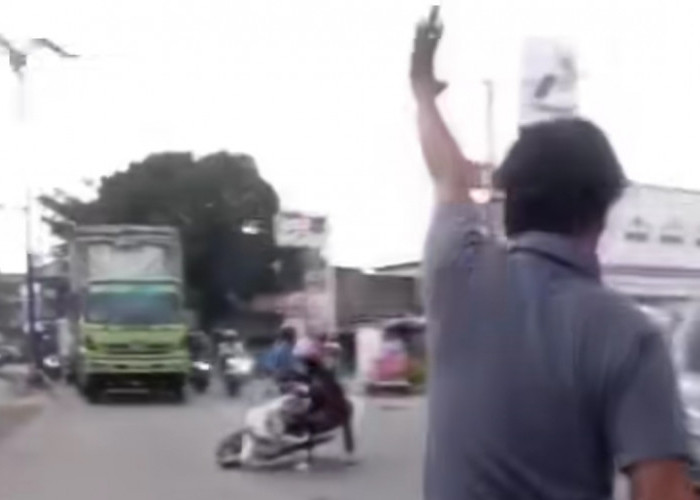 Motor Berlawanan Arah Tabrakan di Cikarang–Cibarusah, Begini Kondisi Korban